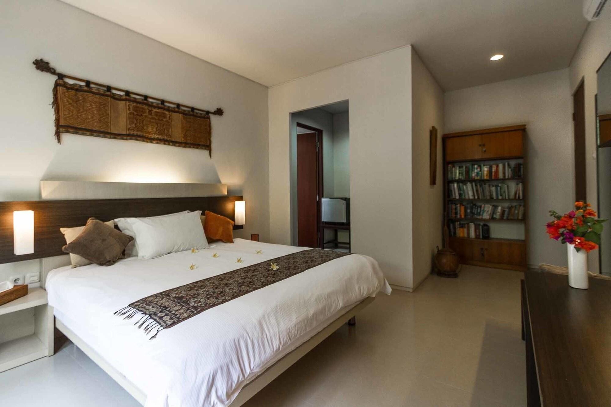 Villa Karingal Senggigi Exteriör bild
