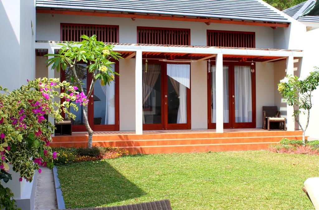 Villa Karingal Senggigi Exteriör bild