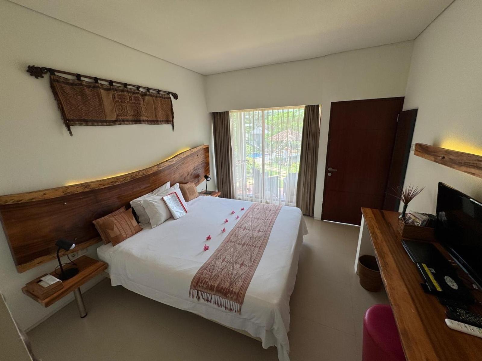 Villa Karingal Senggigi Exteriör bild