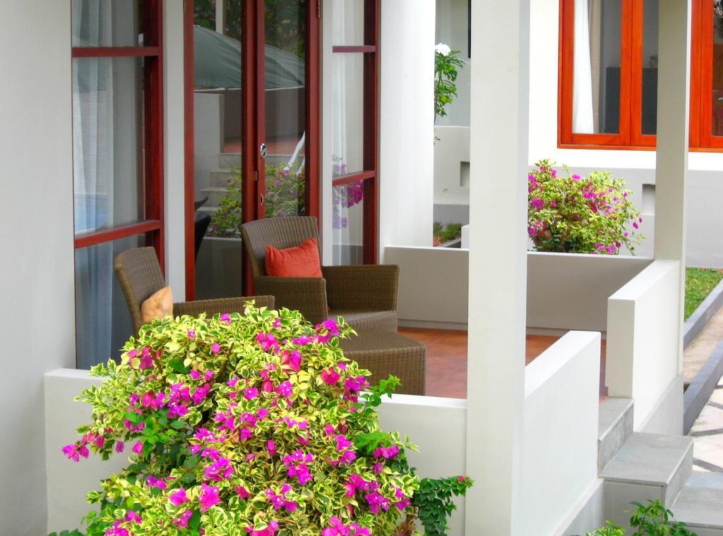 Villa Karingal Senggigi Exteriör bild