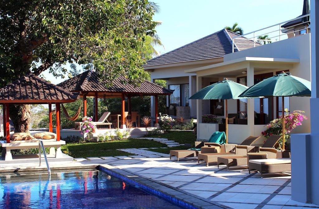 Villa Karingal Senggigi Exteriör bild