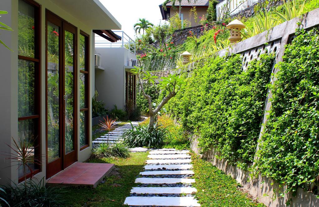 Villa Karingal Senggigi Rum bild