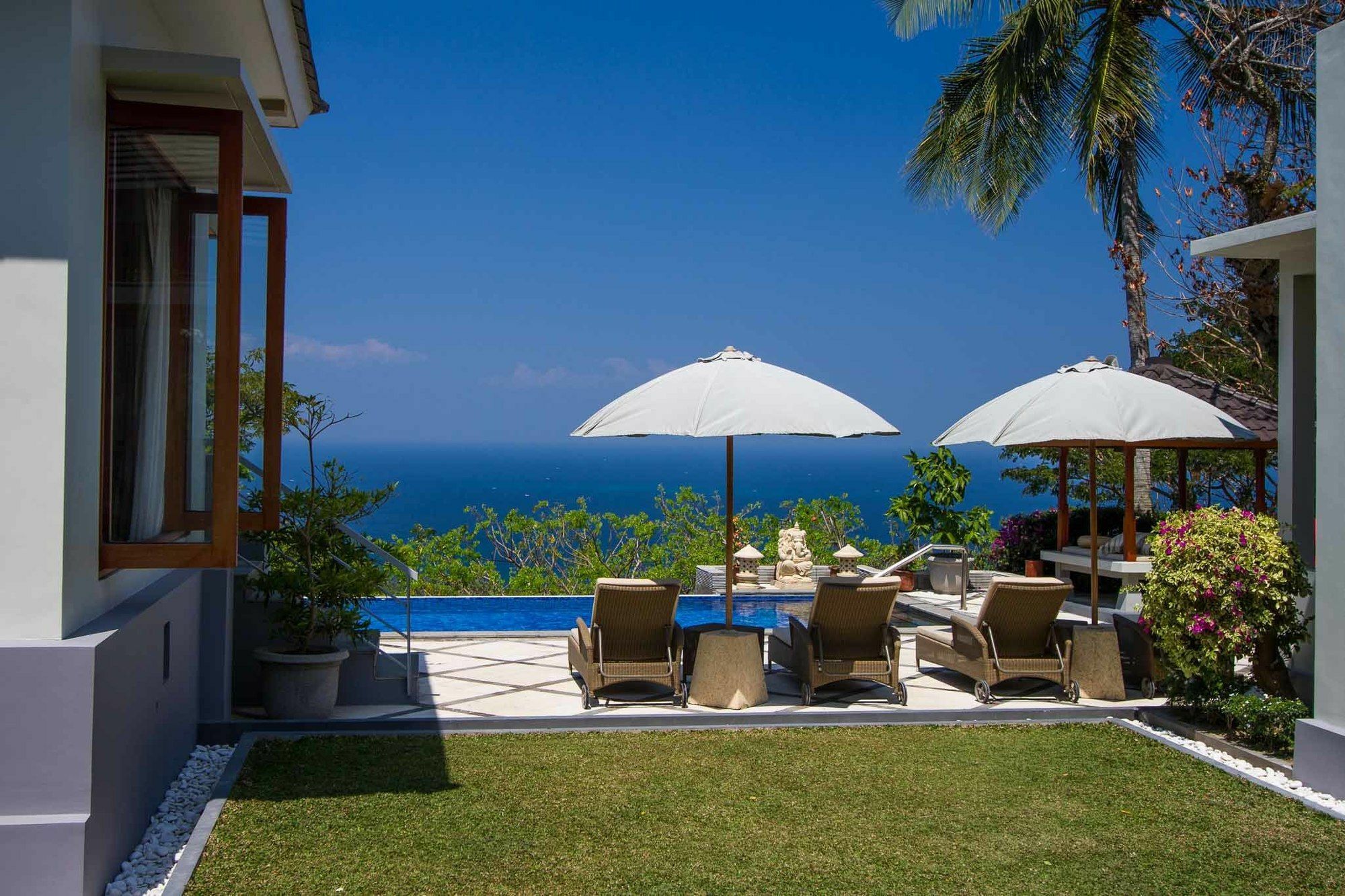 Villa Karingal Senggigi Exteriör bild