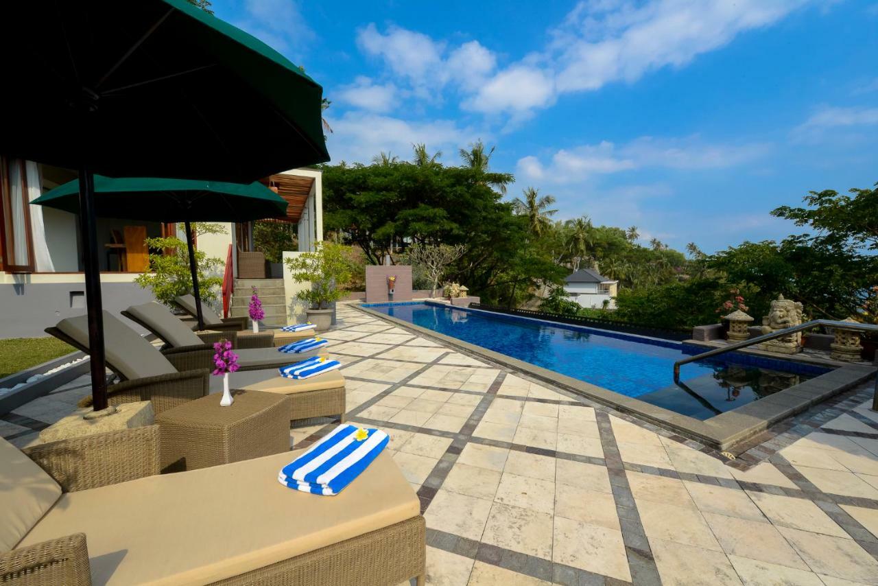 Villa Karingal Senggigi Exteriör bild